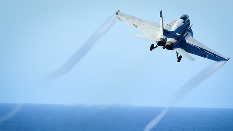 FILE PHOTO: An F/A-18E Super Hornet © U.S. Navy / Seaman Weston A. Mohr