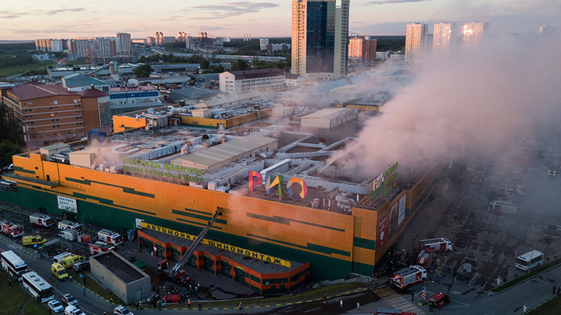 Massive fire in Moscow mall injuries reported VIDEO 