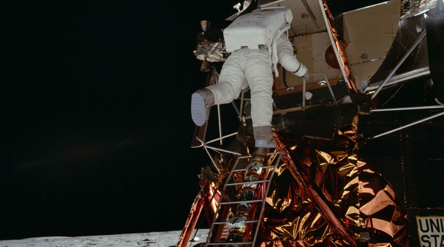Japan Wants to Put a Man on the Moon