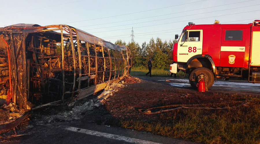14 people, incl. 4 children, killed as bus collides with truck in Tatarstan, Russia