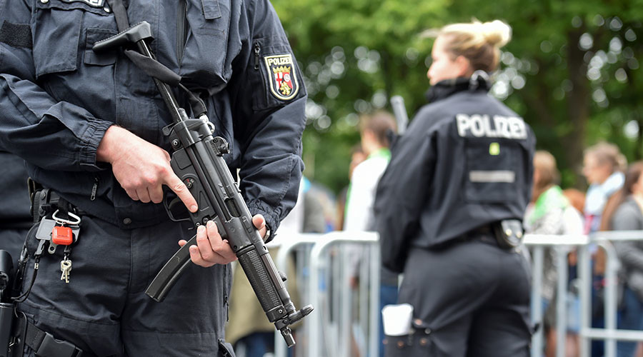 Germany must expect attacks by lone wolves & terrorist groups at ‘any time’ – intel chief