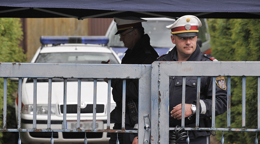 Double murder of Austrian couple has ‘Islamist backdrop’ – interior minister