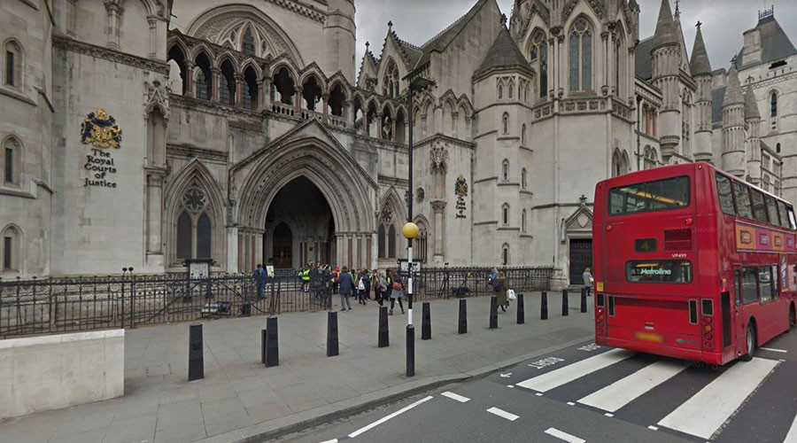 Man runs in front of double-decker bus during live BBC broadcast (VIDEO)