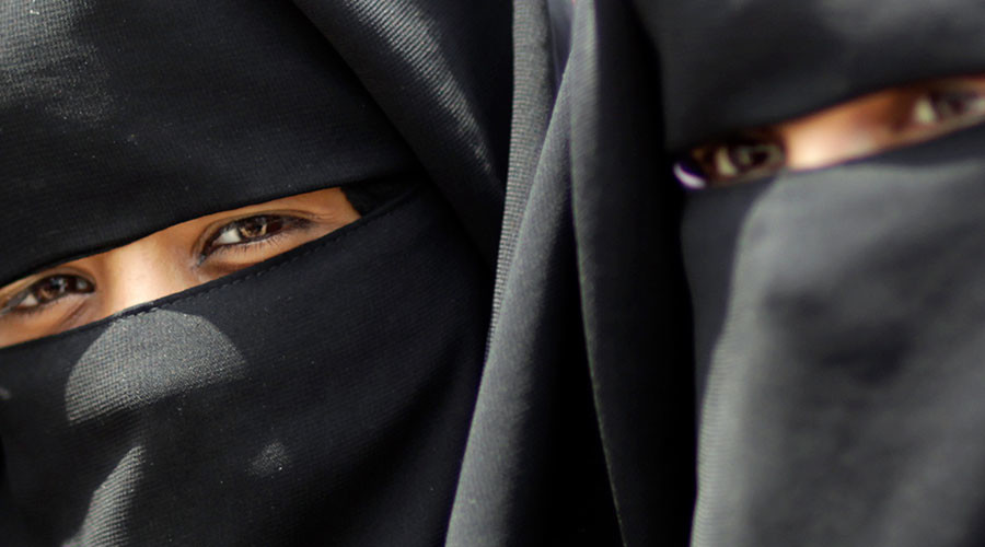 The Belgian ban on the niqab does not violate fundamental rights The Belgian ban on the niqab does not violate fundamental rights