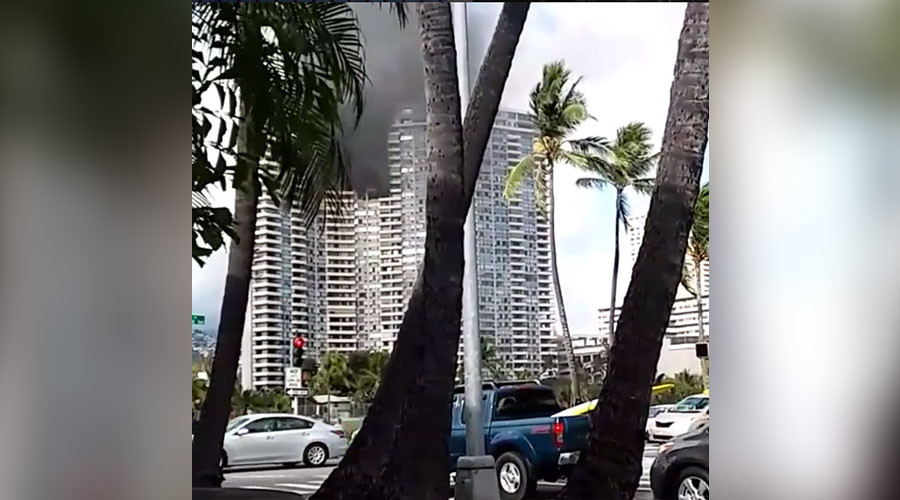 At least three dead as enormous fire engulfs Hawaii tower block At least three dead as enormous fire engulfs Hawaii tower block