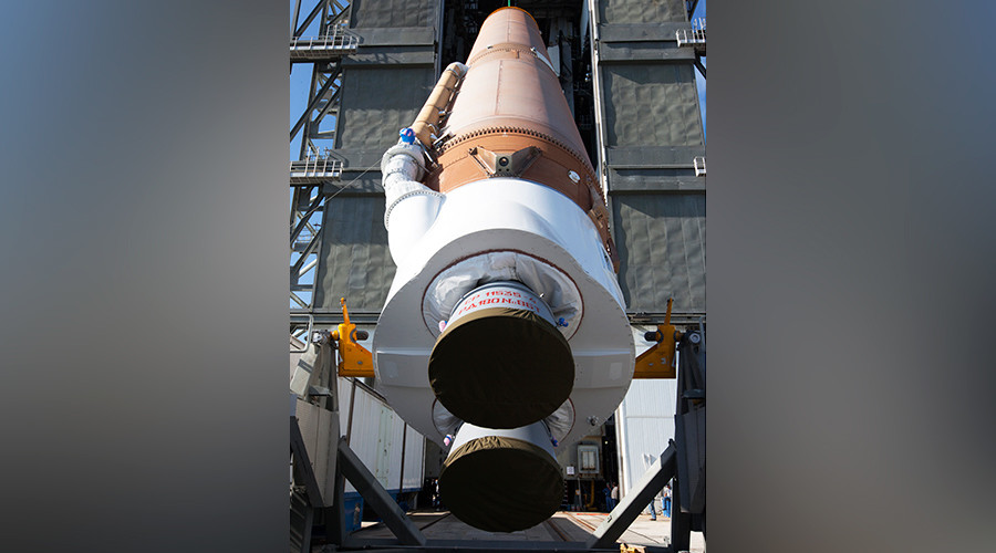 NASA & Boeing launch joint probe into ‘incident’ during satellite pre-launch check
