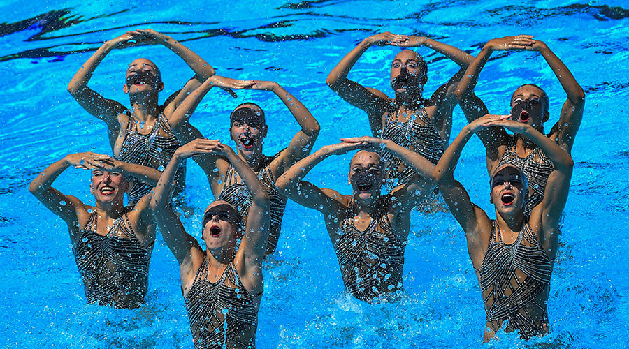 Russia claims world gold in women's synchronized swimming (PHOTOS)