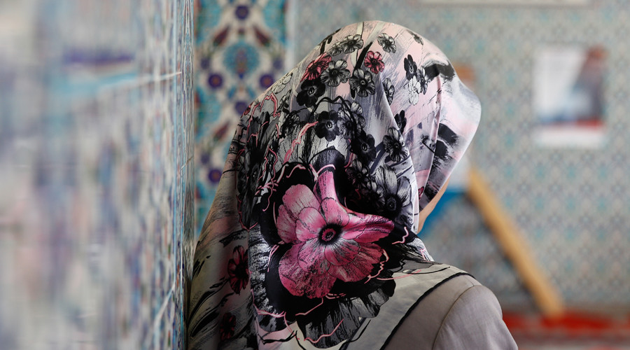 ‘No religious symbols’: Muslim woman banned from wearing headscarf in German court