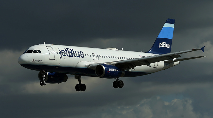 New York family of 5 kicked off JetBlue flight (VIDEOS)
