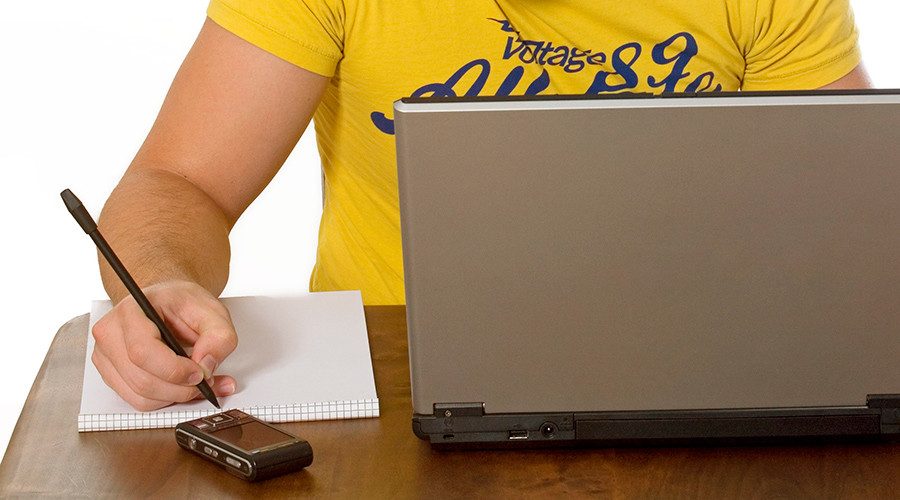 College student avoids suspension after grading, posting ex-girlfriend’s apology note