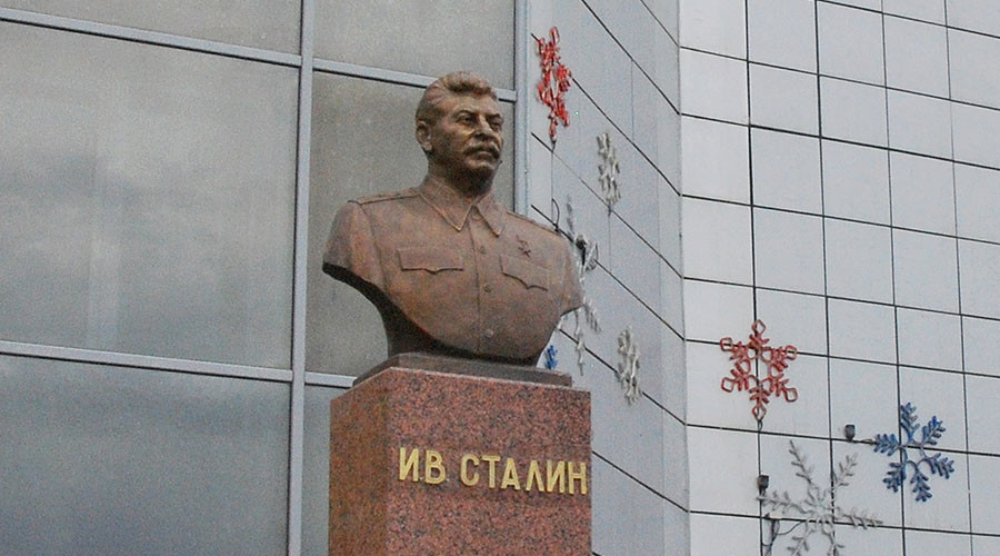 Most Russians support idea of Stalin monuments, poll shows