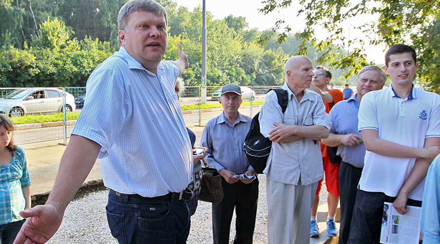 Opposition parties challenge restrictions on voter meetings