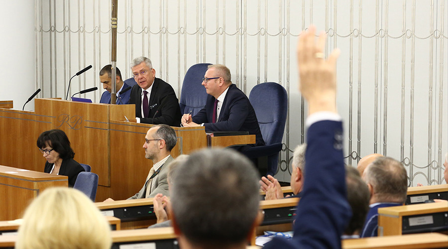 Polish Senate approves controversial Supreme Court reform bill