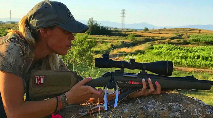 Female hunter found dead in apparent suicide