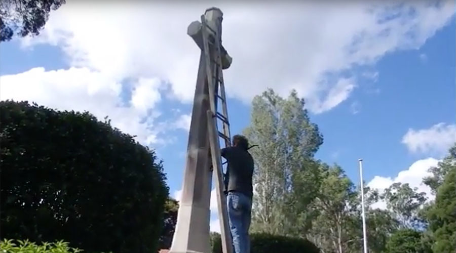 'We were influenced by Pope Francis,' say men who vandalized Australian war memorial