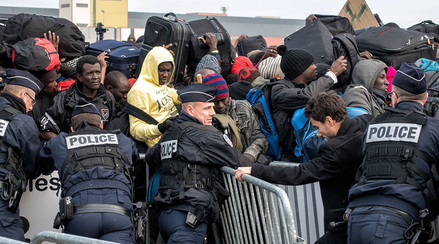 French police ‘routinely’ pepper spray innocent migrants, incl. children, in Calais - HRW
