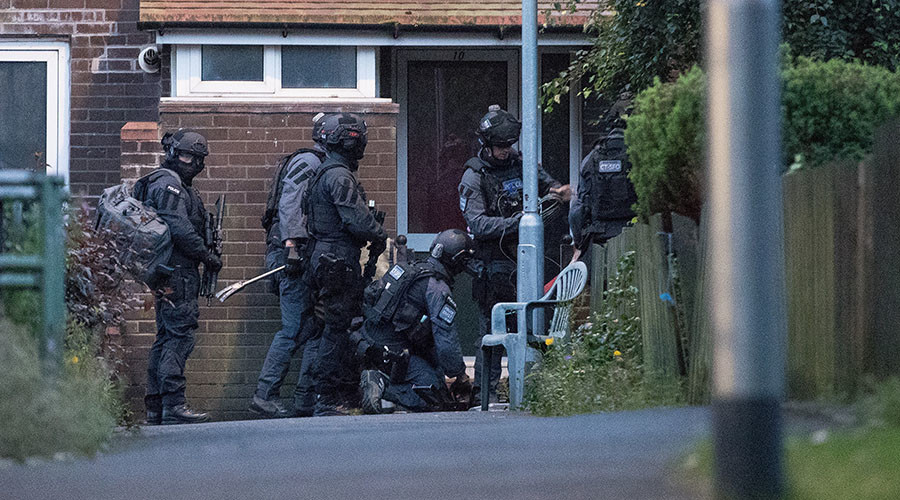Man arrested after 25-hr hostage stand-off in Manchester