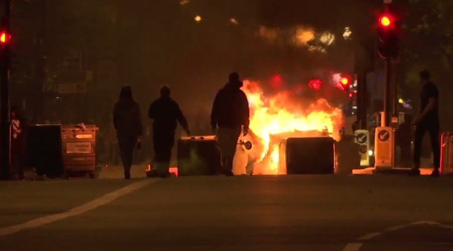 Violence erupts in London’s Hackney at protest over black man’s death during arrest (VIDEO)
