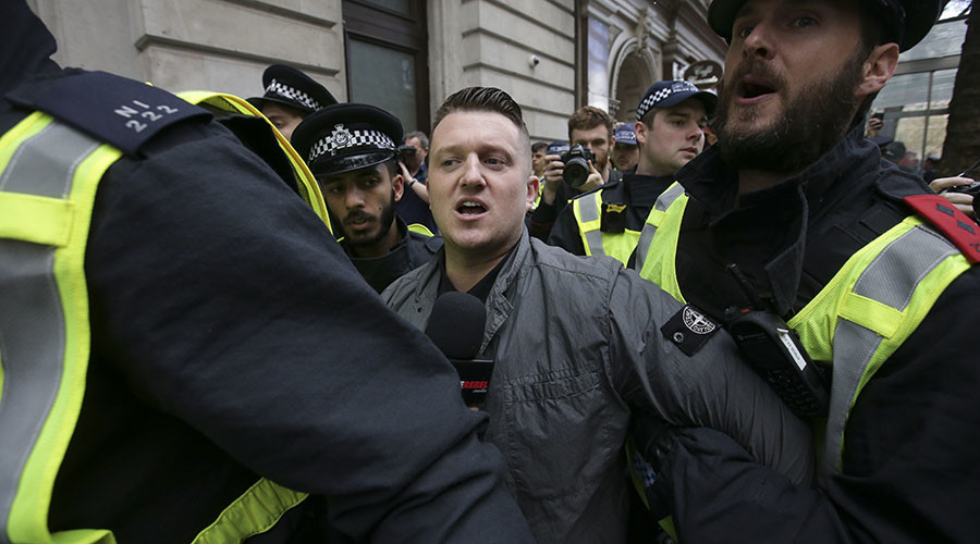 Book signing by far-right activist Tommy Robinson descends into violence (VIDEO)