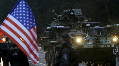 IMPORTED：2015年3月29日、米軍の兵士がチェコ共和国に到着すると、 