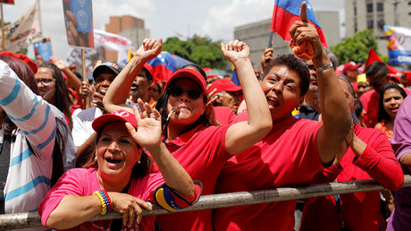 Supporters of Venezuela's President Nicolas Maduro participate in a rally in support of the National Constituent Assembly in Caracas,Venezuela May 31, 2017. © Marco Bello