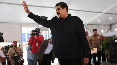 Venezuela's President Nicolas Maduro gestures during a meeting with supporters in Caracas, Venezuela July 26, 2017. © Miraflores Palace
