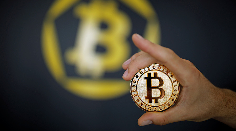 Bitcoin could ‘fork’ itself trying to split into two separate currencies