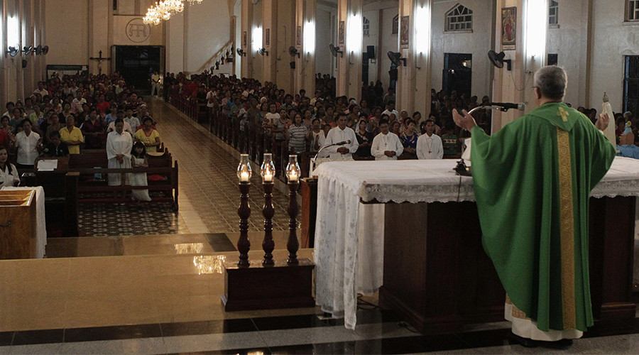 Catholic priest caught bringing 13yo to motel for sex
