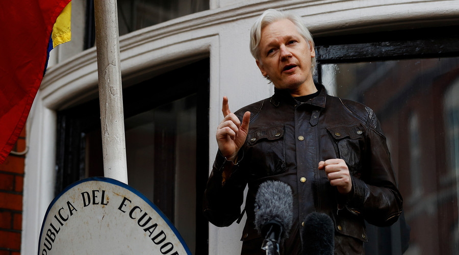 ‘You want me arrested?’: Julian Assange tweets at France’s Macron over leaked emails