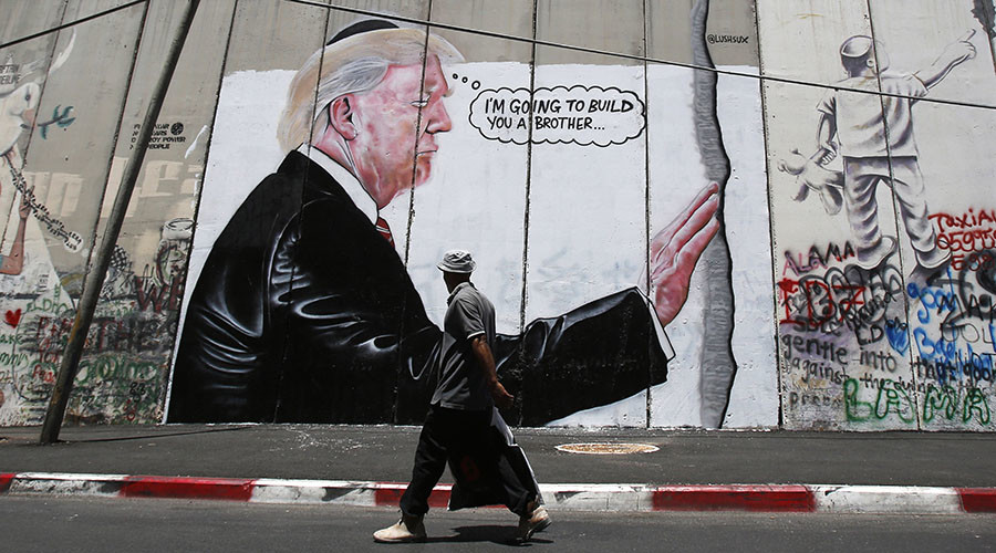 New Banksy? ‘Yuge’ anti-Trump murals appear on West Bank separation wall