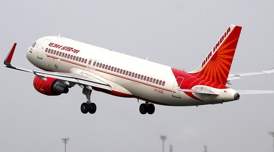 Indian navy officer detained for causing hoax bomb scare on flight
