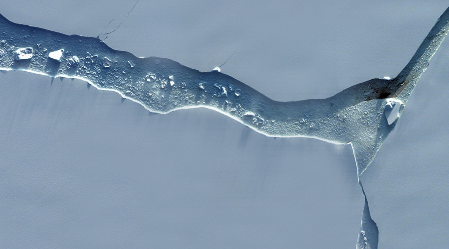 New satellite images show Antarctica’s 1 trillion ton iceberg in stunning detail (PHOTOS)