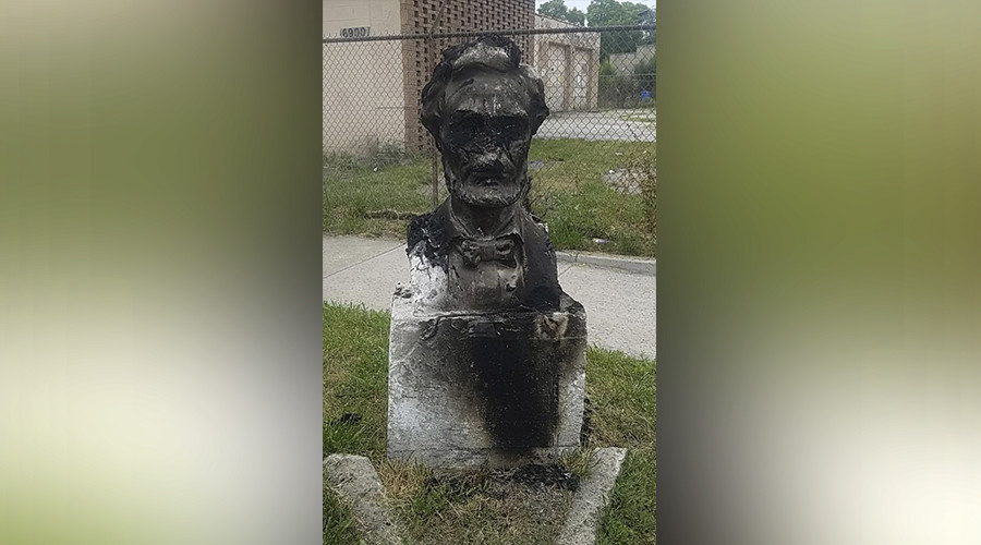 Chicago official blames Trump for ‘disgraceful’ vandalism of Lincoln bust