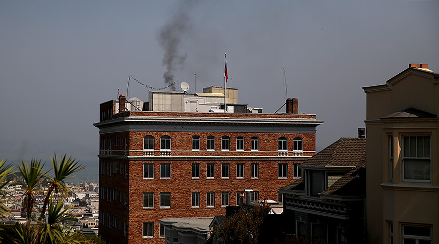 Wild theories & hot takes: Smoke from Russian consulate in SF causes Twitter frenzy
