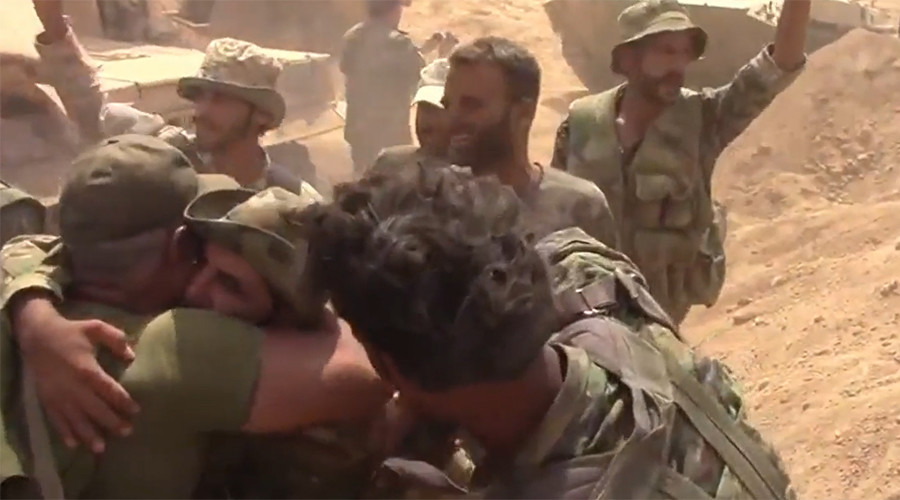 Syrian soldiers embrace after breaking 3-year ISIS siege of Deir ez-Zor (EXCLUSIVE VIDEO)