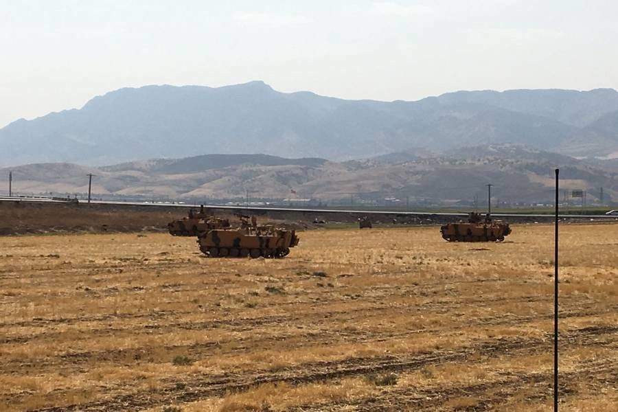 Tanks & howitzers: Turkish Army stages massive drills on Iraqi border ...