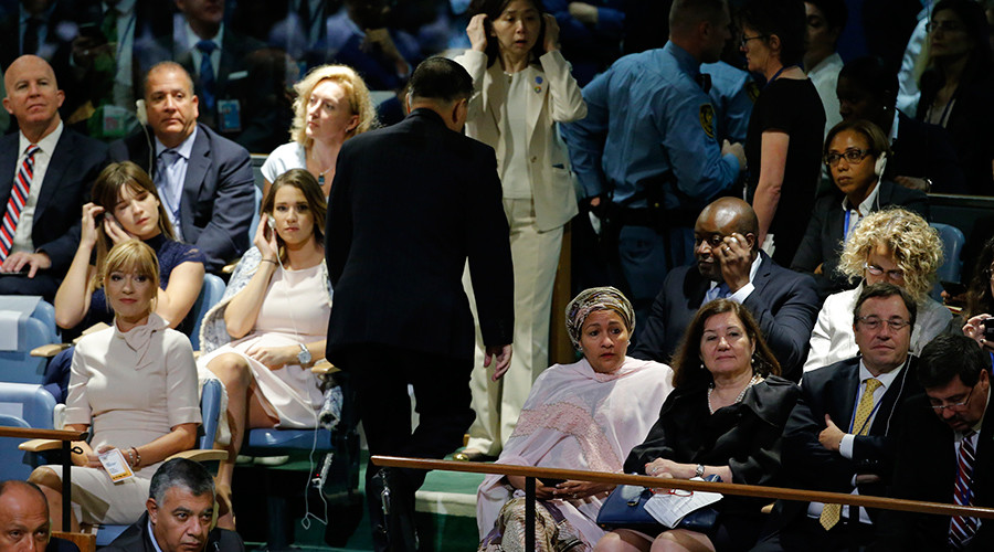 North Korea notice walk out front of Trump ANGA spech (PHOTO, VIDEO)