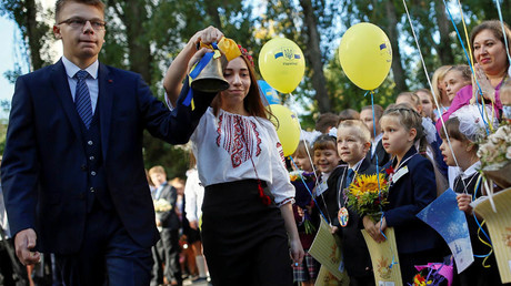 First graders attend a ceremony to mark the start of the school year in Kiev, Ukraine © Gleb Garanich