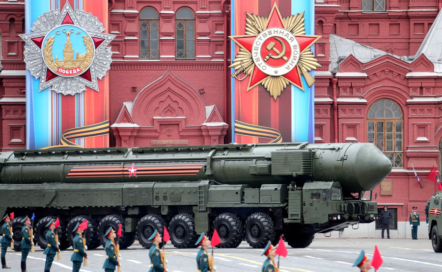 Russia Unveils Next Generation ICBM Carrier Far Surpassing Topol-M ...