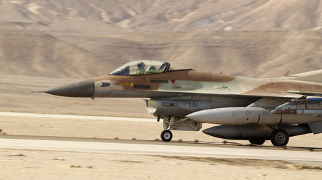 FILE PHOTO An Israeli F-16 fighter jet during the Blue Flag drill November 25, 2013 © Amir Cohen