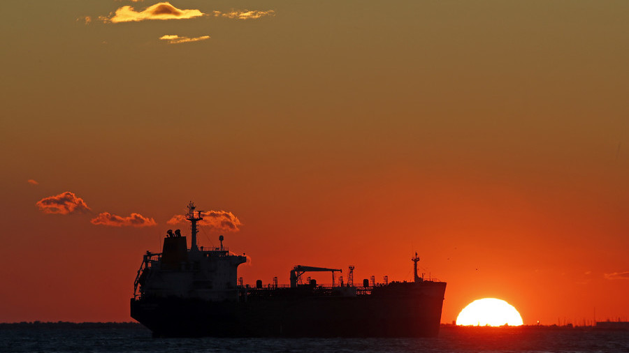 Huge Iranian oil armada heads to China before US sanctions kick in thumbnail