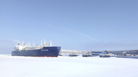 Ice-breaking tanker Christophe de Margerie is docked in Arctic port of Russia © Reuters / Olesya Astakhova 