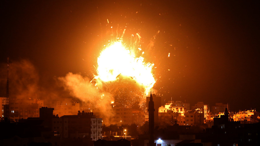 Israel bombardeia estaÃ§Ã£o de TV em Gaza em meio a uma grande crise na fronteira (FOTO, VIDEO)