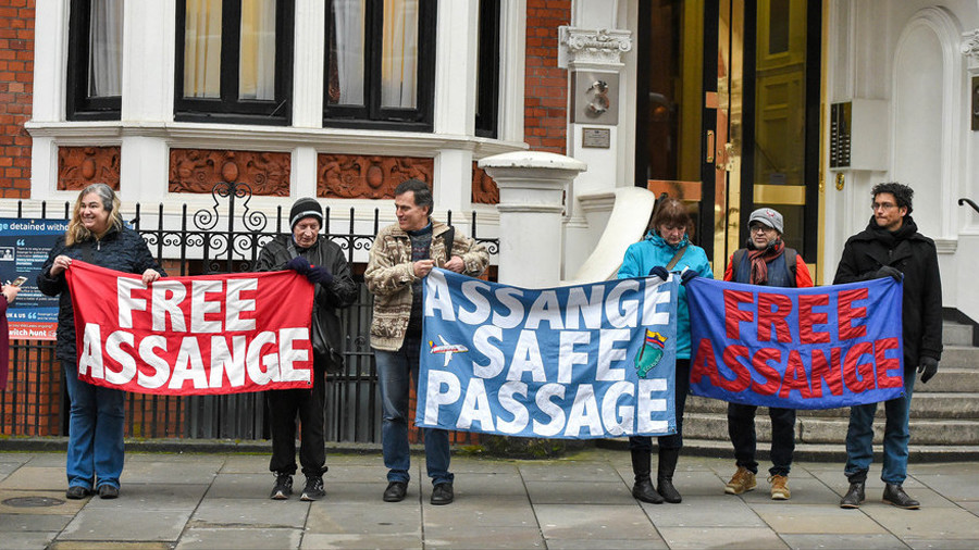 Assange-Manafort fabricated story is a plot to extradite WikiLeaks founder â Max Blumenthal