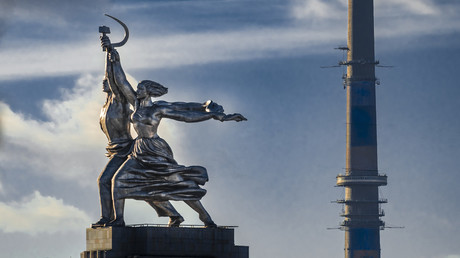 'Worker and Kolkhoz Woman' sculpture © Global Look Press / Konstantin Kokoshkin