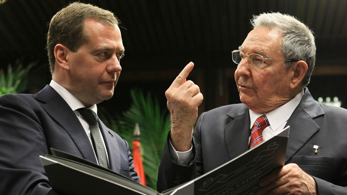 Russia writes off Soviet-era Cuban debt, leases airplanes