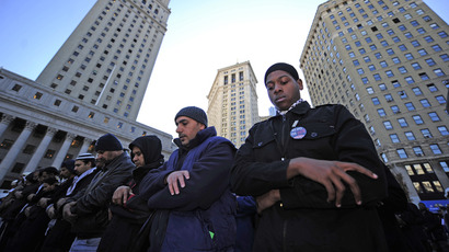 Muslims perform Friday prayers on Foley Square in New York (AFP Photo / Emmanuel Dunand)