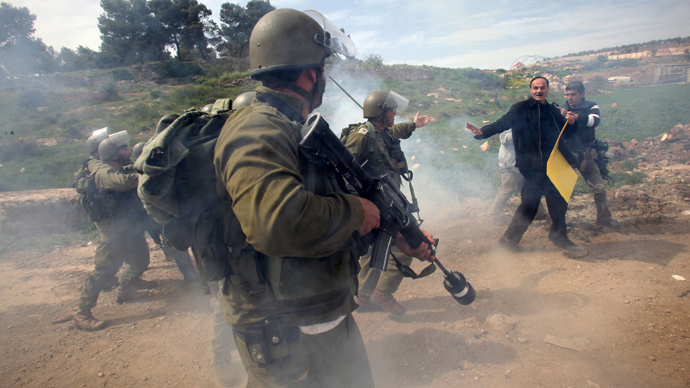 Israeli troops kill Palestinian, injure several in West Bank clashes
