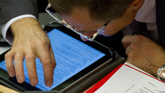 Putin, govt at odds over officials’ web presence – report