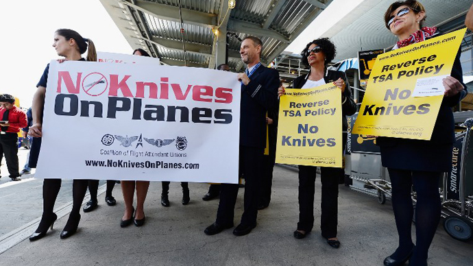 TSA delays lifting ban on knives on board